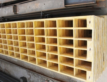 拉挤玻璃钢梯子间的基本原理及生产工艺 拉挤玻璃钢梯子间的基本原理及生产工艺